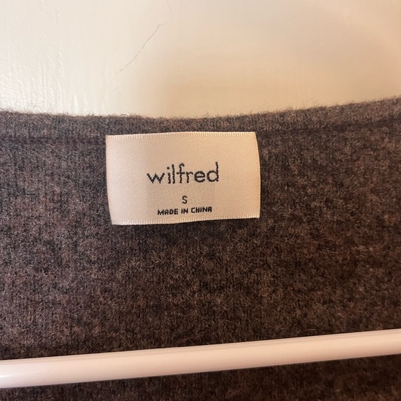 Aritzia Wilfred Gray Cropped Sweater - Picture 2 of 5